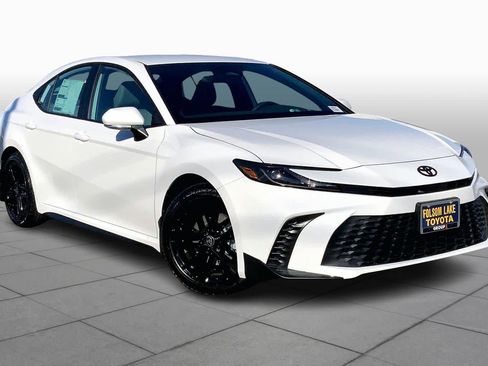 New 2026 Toyota Camry SE image 2