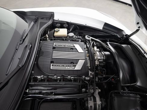 Used 2016 Chevrolet Corvette Z06 w/ 2LZ Preferred Equipment Group RWD image 26