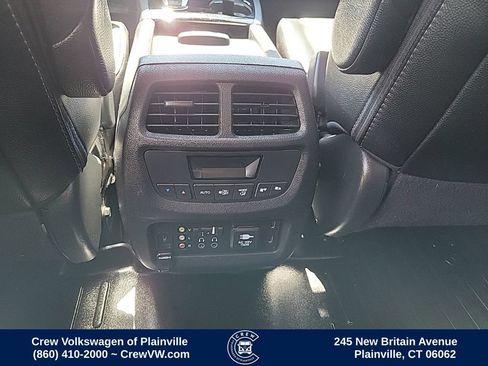 Used 2018 Honda Pilot Touring image 50