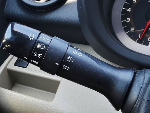 Used 2012 Toyota RAV4 Limited w/ Premium Plus Value Pkg AWD/4WD image 29