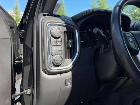 Used 2022 GMC Sierra 1500 SLT w/ SLT Convenience Package AWD/4WD image 19