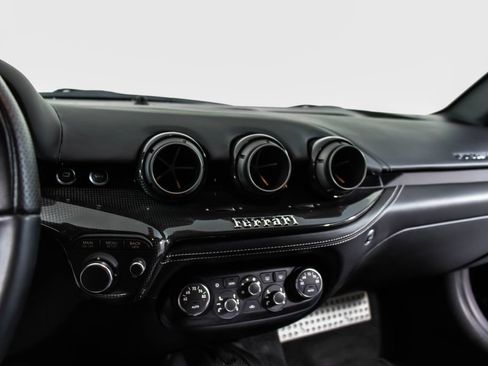 Used 2014 Ferrari F12 Berlinetta RWD image 40