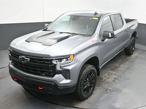 Used 2026 Chevrolet Silverado 1500 LT Trail Boss w/ LT Trail Boss Premium Package AWD/4WD image 33