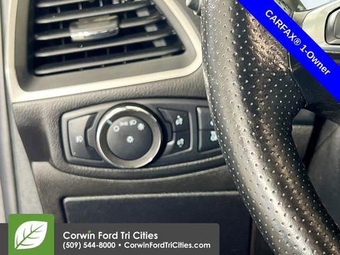 Used 2020 Ford Edge ST-Line w/ Cold Weather Package image 20