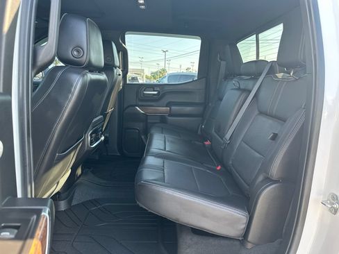 Used 2021 Chevrolet Silverado 1500 High Country w/ Technology Package AWD/4WD image 14