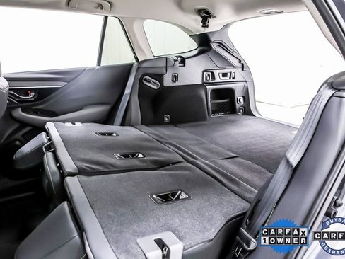 Used 2025 Subaru Outback Onyx Edition image 37