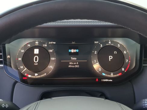 Certified 2025 Land Rover Range Rover SE AWD/4WD image 36