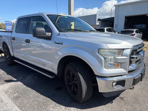 Used 2015 Ford F150 XLT image 2