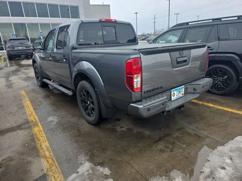 Used 2020 Nissan Frontier SV w/ Midnight Edition Floor Mats image 3