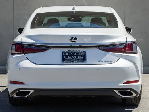Used 2022 Lexus ES 350 w/ Premium Package FWD image 4
