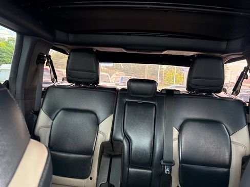 Used 2023 Ford Bronco Wildtrak AWD/4WD image 37