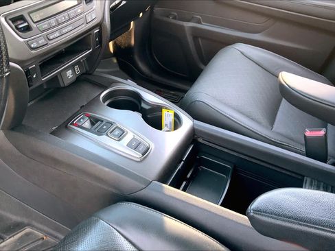 Used 2019 Honda Passport EX-L image 17
