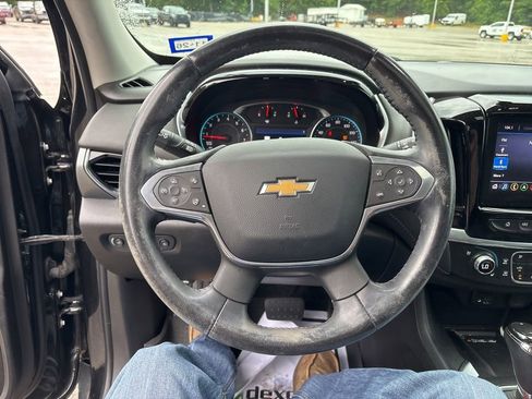 Used 2020 Chevrolet Traverse Premier w/ Redline Edition FWD image 13