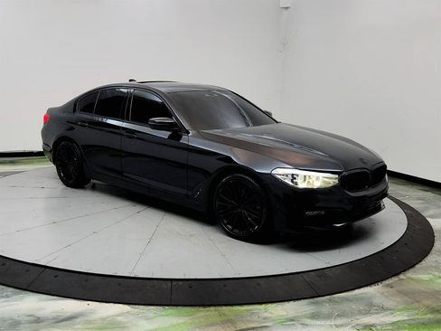 Used 2018 BMW 540i w/ Premium Package RWD image 3