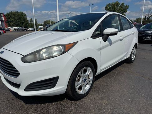 Used 2016 Ford Fiesta SE FWD image 9
