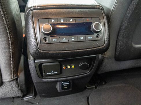 Used 2016 Chevrolet Traverse LT w/ Traveler's Package image 37