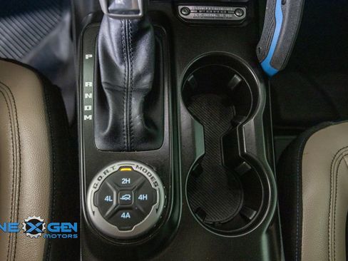 Used 2022 Ford Bronco Wildtrak AWD/4WD image 23