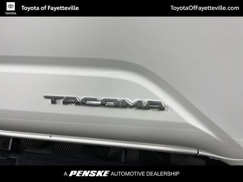 Used 2025 Toyota Tacoma SR5 AWD/4WD image 3