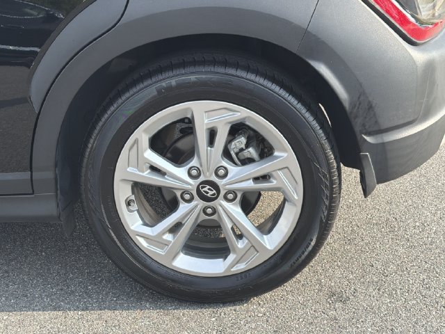 Used 2022 Hyundai Kona SEL w/ Convenience Package FWD image 24
