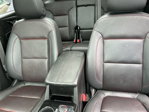 Used 2022 Chevrolet Blazer RS w/ Enhanced Convenience Package image 21