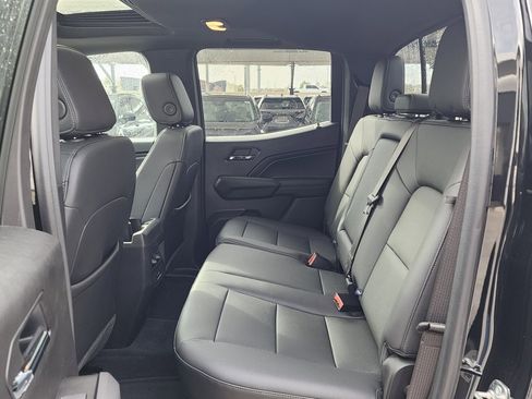 New 2025 GMC Canyon Elevation w/ Convenience Package image 42