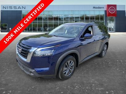 Certified 2025 Nissan Pathfinder SV