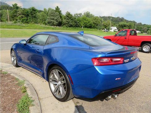 Used 2016 Chevrolet Camaro LT w/ RS Package image 15