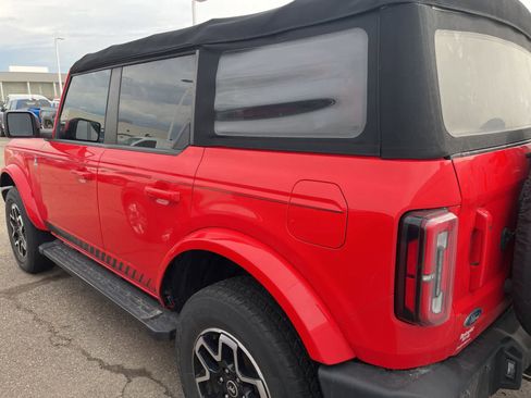 Used 2023 Ford Bronco Outer Banks image 11