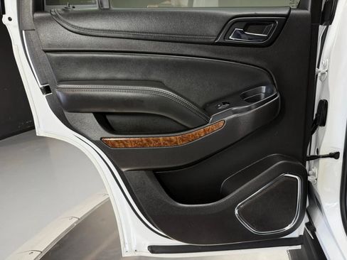 Used 2016 Chevrolet Tahoe LTZ RWD image 19