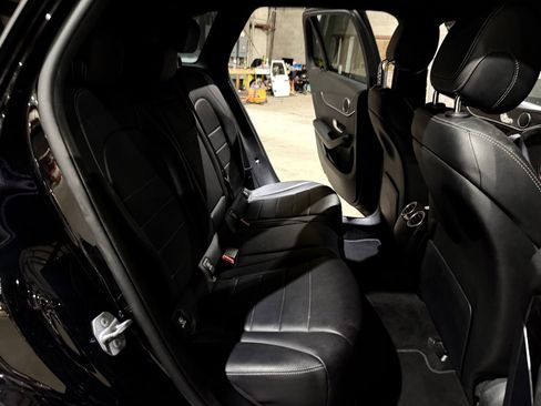 Used 2018 Mercedes-Benz GLC 300 image 19