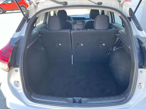 Used 2021 Nissan Kicks SV image 12