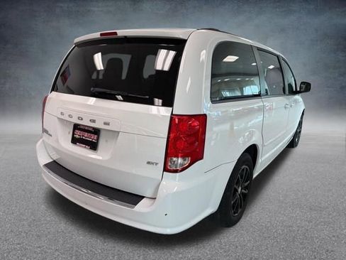 Used 2015 Dodge Grand Caravan SXT image 6