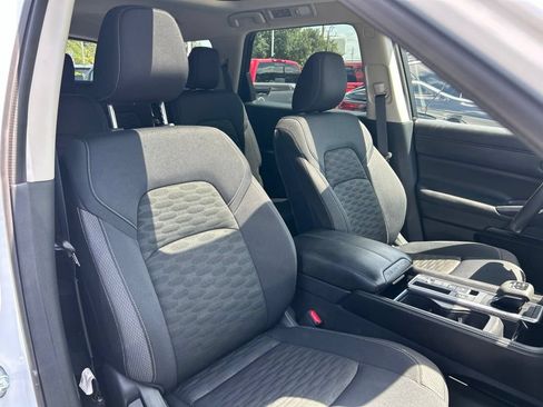Certified 2025 Nissan Pathfinder SV w/ SV Premium Package FWD image 45