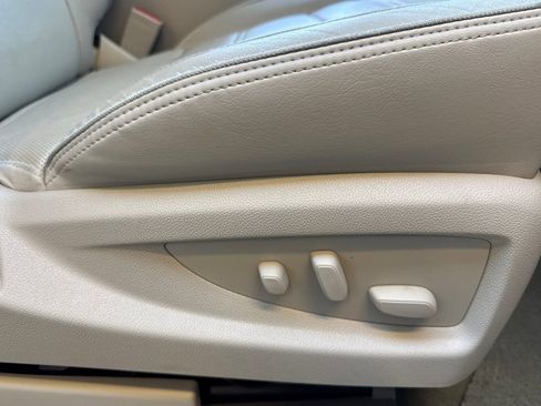 Used 2016 GMC Yukon Denali w/ Open Road Package image 21