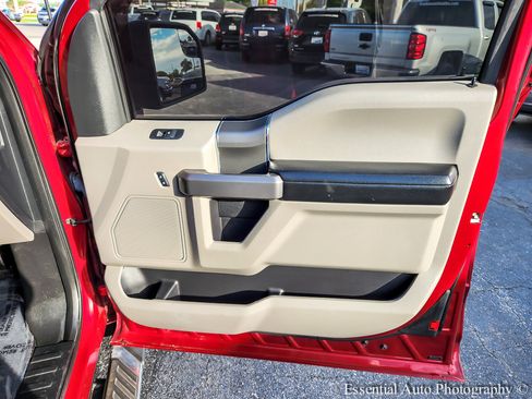 Used 2017 Ford F150 XLT w/ Equipment Group 302A Luxury AWD/4WD image 26
