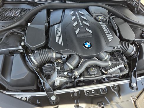 Used 2026 BMW M850i xDrive w/ M Sport Professional Package AWD/4WD image 18