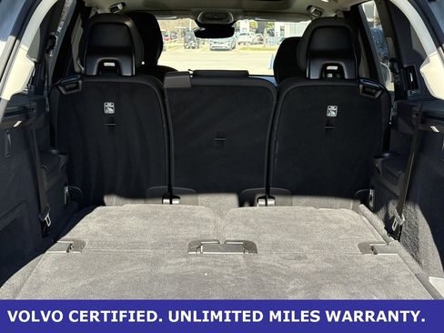 Certified 2025 Volvo XC90 B6 Plus image 38