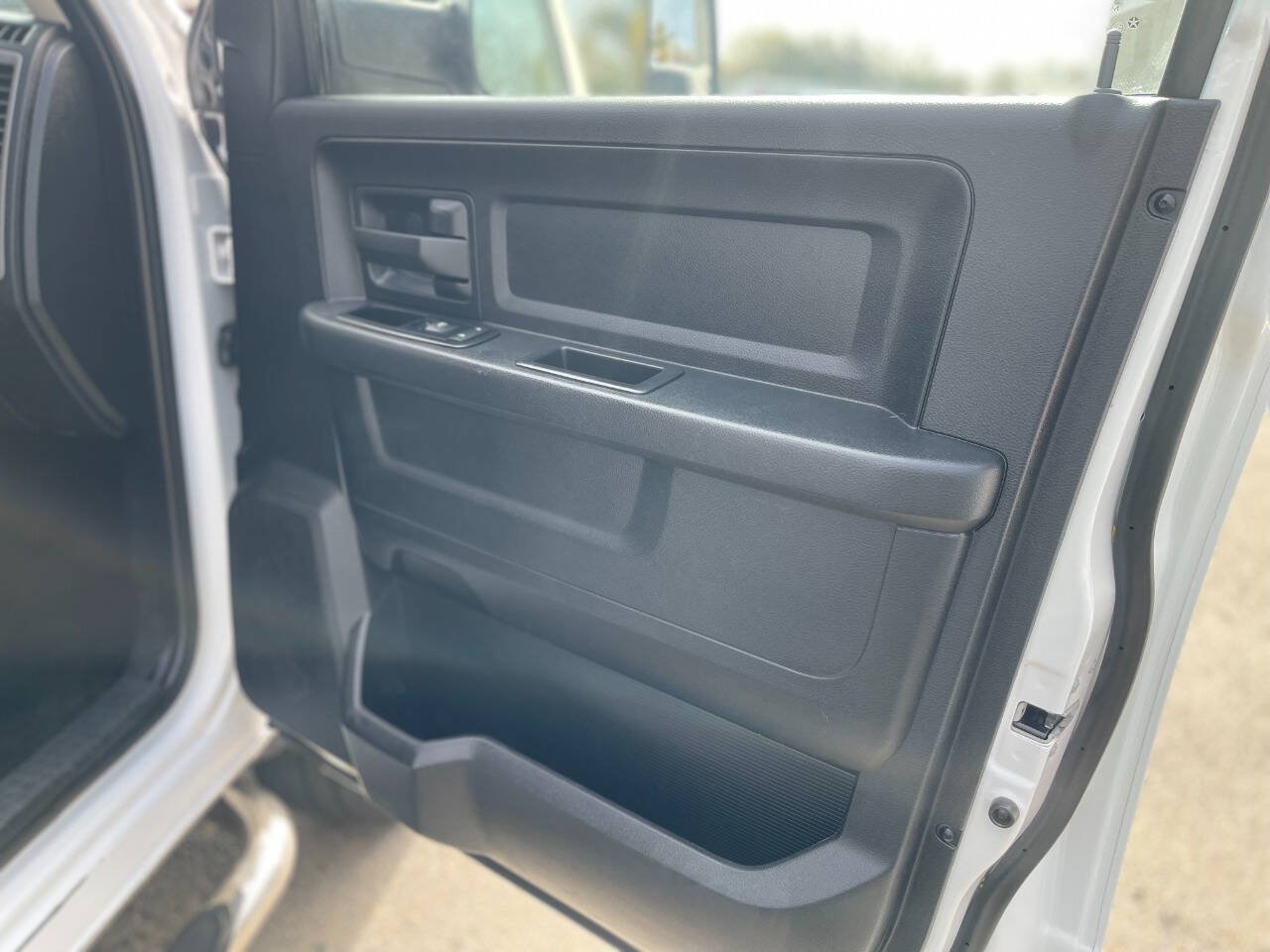 Used 2015 RAM 2500 Tradesman w/ Chrome Appearance Group AWD/4WD image 27