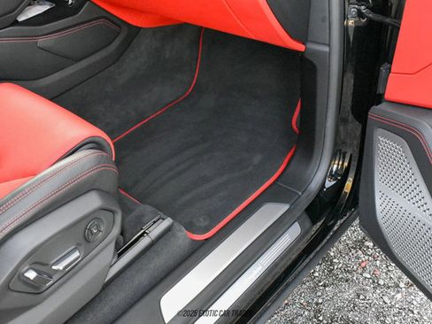 Used 2020 Lamborghini Urus image 33