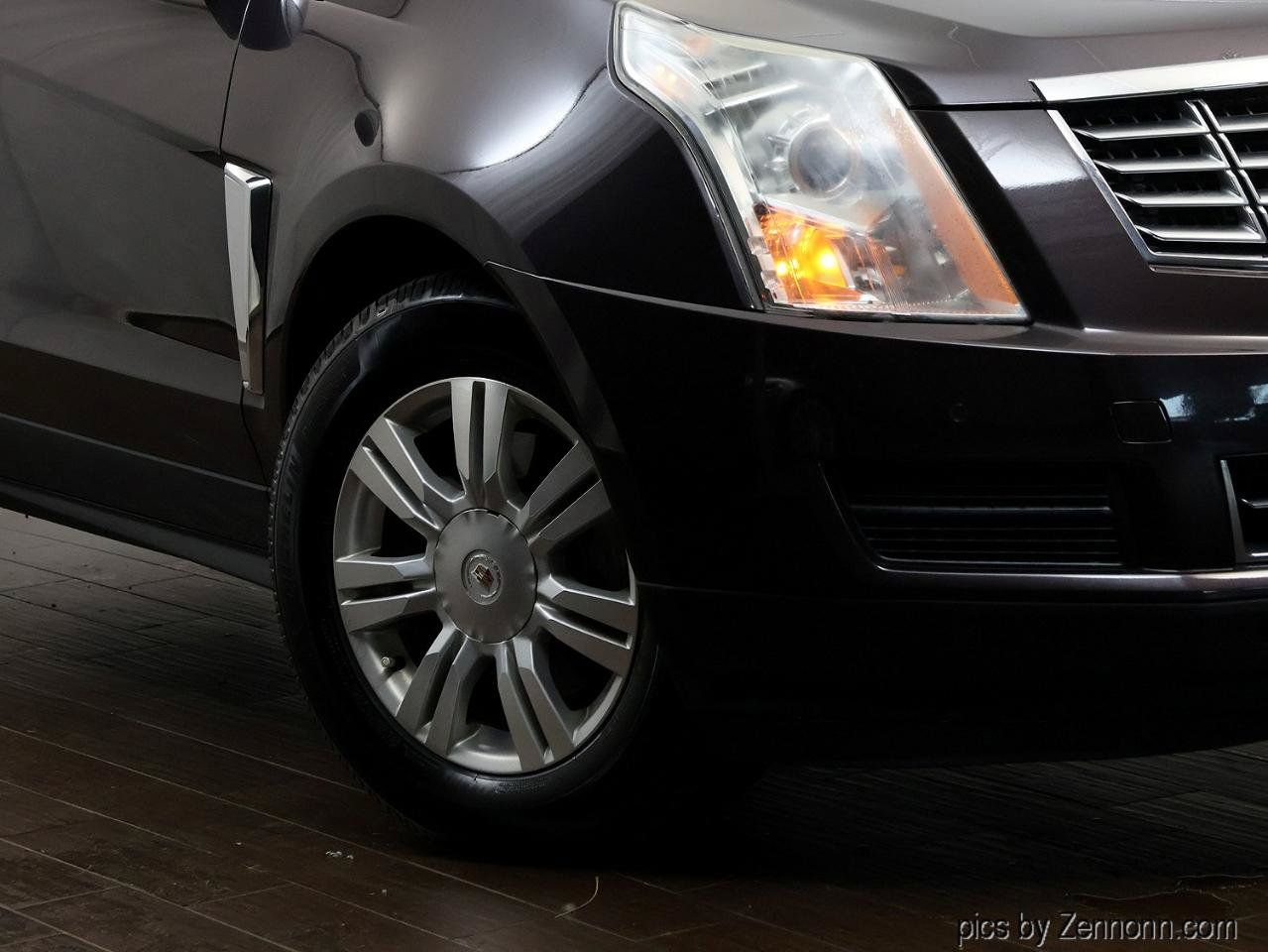 Used 2015 Cadillac SRX Luxury w/ Driver Awareness Package AWD/4WD image 3