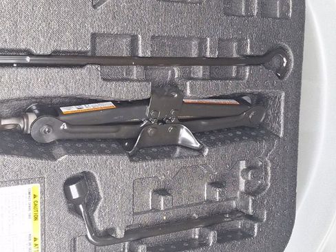 Used 2024 Toyota Corolla LE image 14