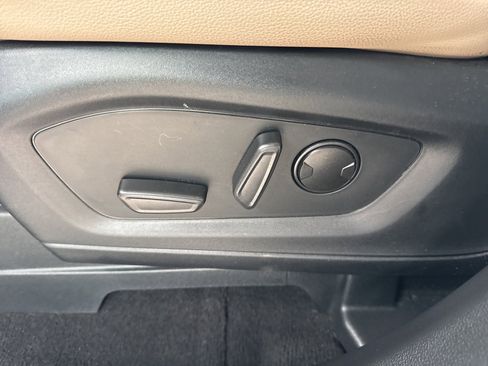 Certified 2023 Ford Explorer Limited w/ Limited Technology Package image 27