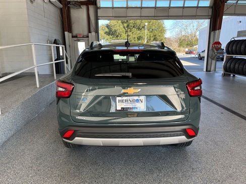 New 2026 Chevrolet Trax LT w/ LT Convenience Package FWD image 7