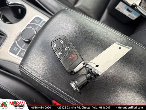 Used 2020 Jeep Grand Cherokee Summit image 33