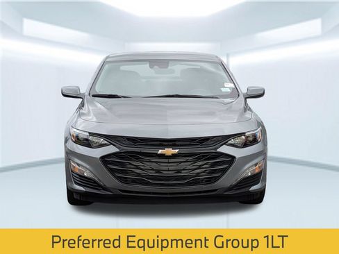 Used 2025 Chevrolet Malibu LT FWD image 12