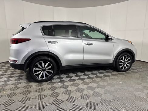 Used 2019 Kia Sportage EX w/ Option Group 040 AWD/4WD image 7