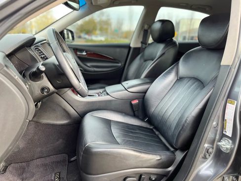 Used 2017 INFINITI QX50 2WD w/ Deluxe Touring Package image 14