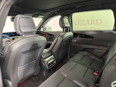 Certified 2025 Lincoln Nautilus Reserve w/ Jet Appearance Package image 14