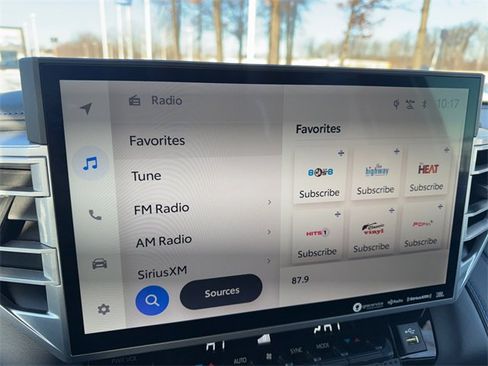 Used 2023 Toyota Tundra Platinum image 29