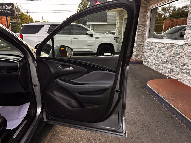Used 2019 Buick Envision Essence AWD/4WD image 12